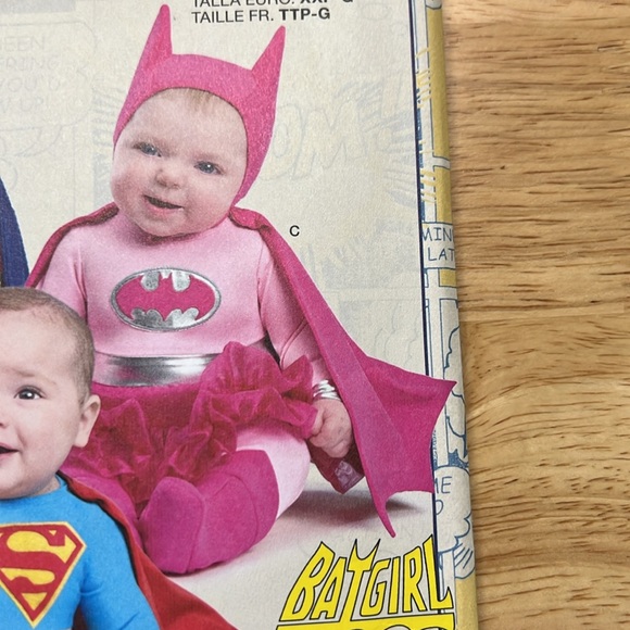 Simplicity 8193 Girl’s DC Comics Originals Costume Sewing Pattern - Picture 4 of 5